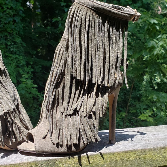 Liliana Faux Suede Fringe Boots 😍 - Picture 9 of 14